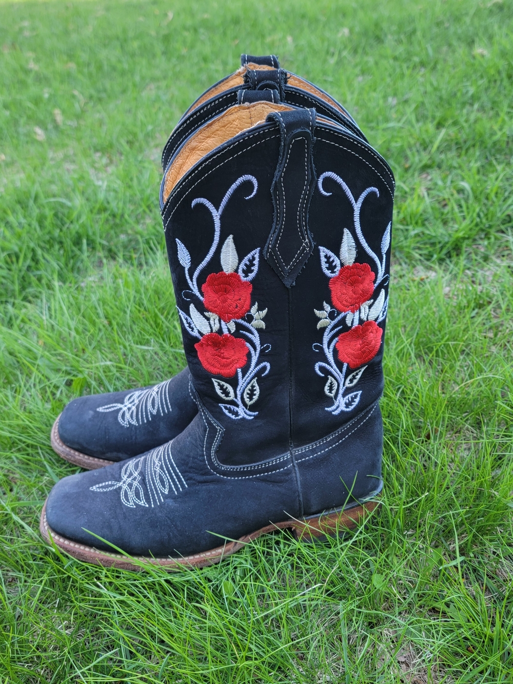 Women’s Black Leather Cowboy Boots Red Rose Embroidery Western Size 7